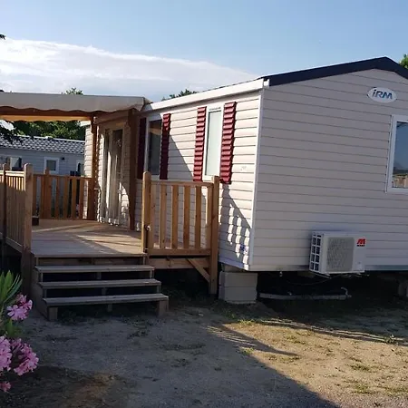 Kemp Les Mobilhomes Helvetiques 4 Etoiles Mar Estang En Roussillon Canet-en-Roussillon