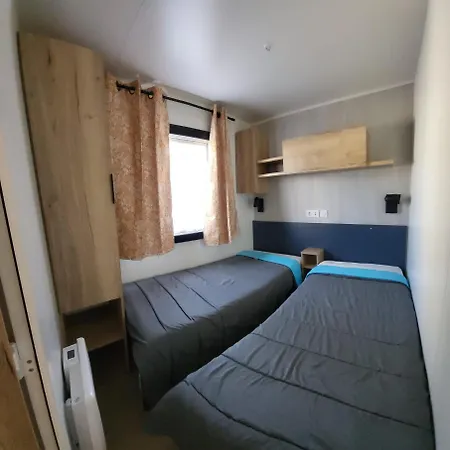 Les Mobilhomes Helvetiques 4 Etoiles Mar Estang En Roussillon * Canet-en-Roussillon