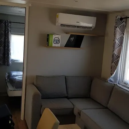 Les Mobilhomes Helvetiques 4 Etoiles Mar Estang En Roussillon Canet-en-Roussillon