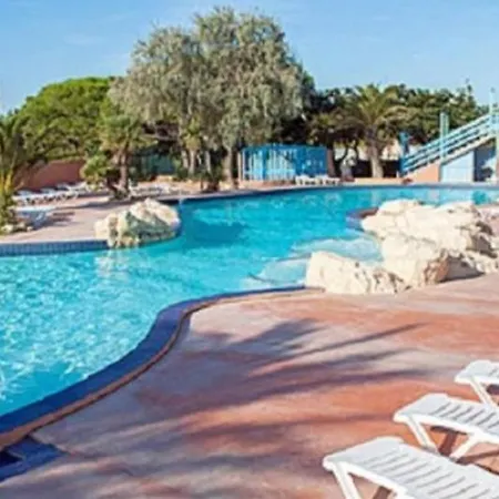 Les Mobilhomes Helvétiques 4 étoiles Mar Estang En Roussillon Camping Canet-en-Roussillon
