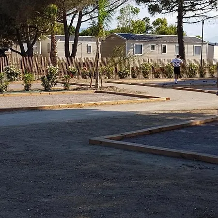 Camping Les Mobilhomes Helvétiques 4 étoiles Mar Estang En Roussillon Canet-en-Roussillon