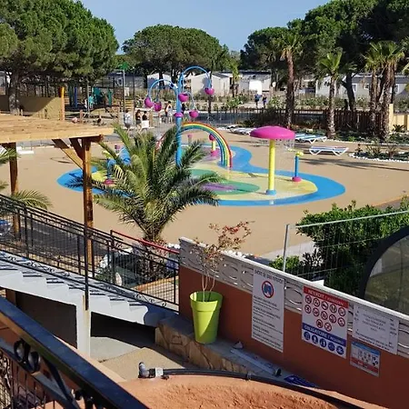 Les Mobilhomes Helvetiques 4 Etoiles Mar Estang En Roussillon *