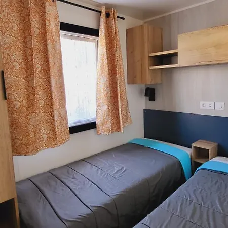 Camping Les Mobilhomes Helvétiques 4 étoiles Mar Estang En Roussillon