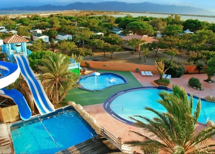 Campsite Les Mobilhomes Helvetiques 4 Etoiles Mar Estang En Roussillon