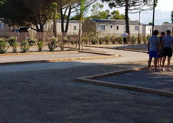 Campsite Les Mobilhomes Helvetiques 4 Etoiles Mar Estang En Roussillon Canet-en-Roussillon