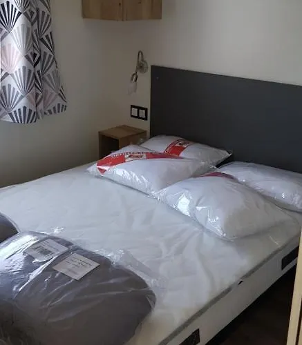 Les Mobilhomes Helvetiques 4 Etoiles Mar Estang En Roussillon * Canet-en-Roussillon