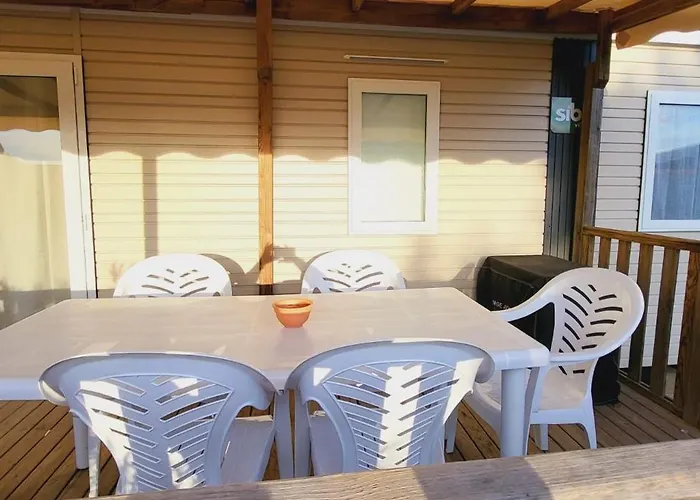 Les Mobilhomes Helvetiques 4 Etoiles Mar Estang En Roussillon * Canet-en-Roussillon